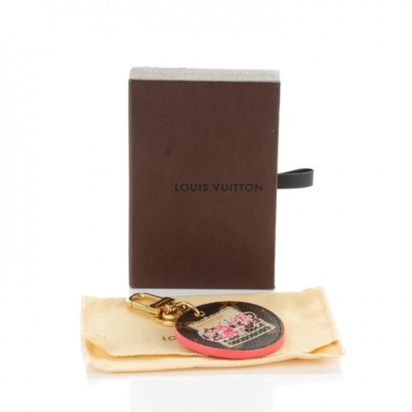 Authđź’•LOUIS VUITTON  Illustre Posies Key bad charm - Picture 3 of 8